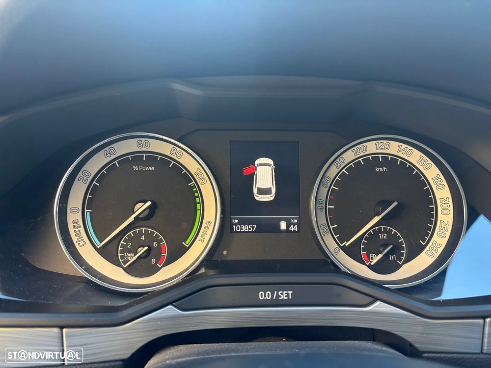 Skoda Superb Break - 13