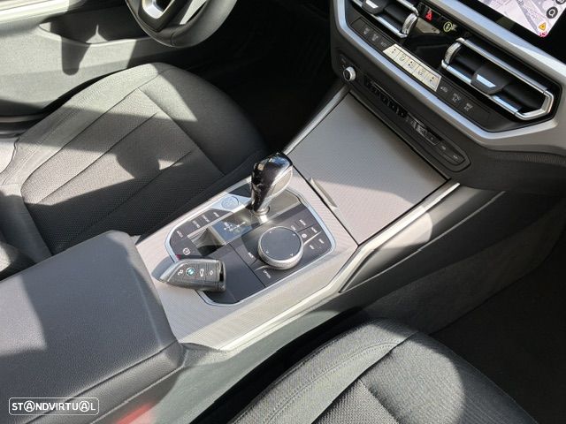 BMW 318 d Ultimate Auto - 18