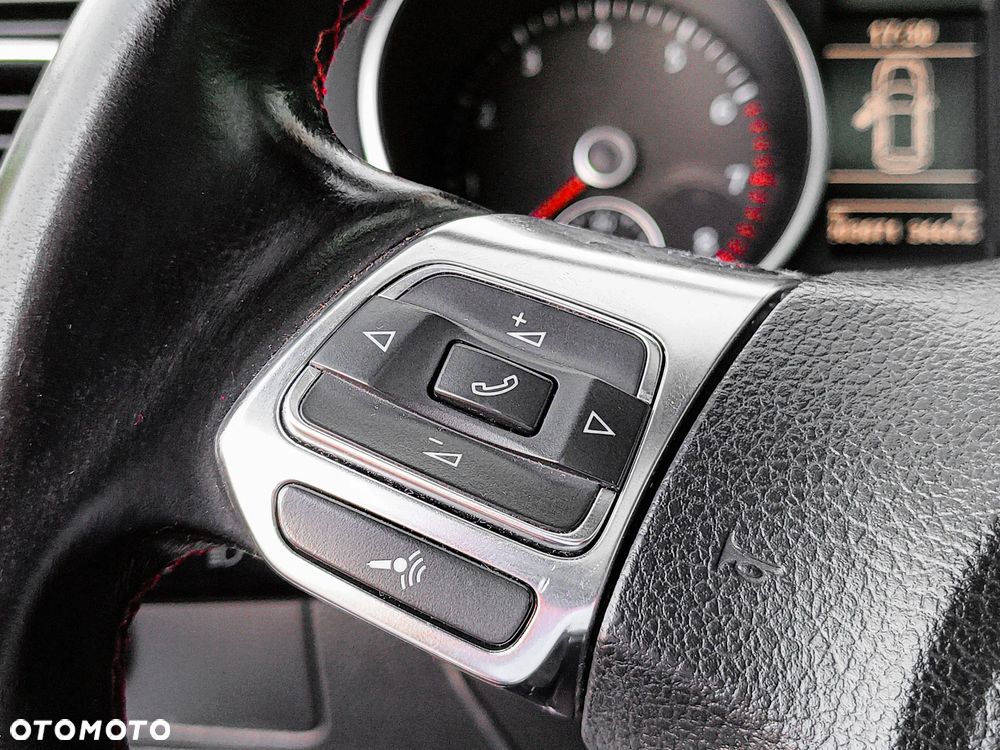 Volkswagen Golf VI 2.0 TSI GTI - 22