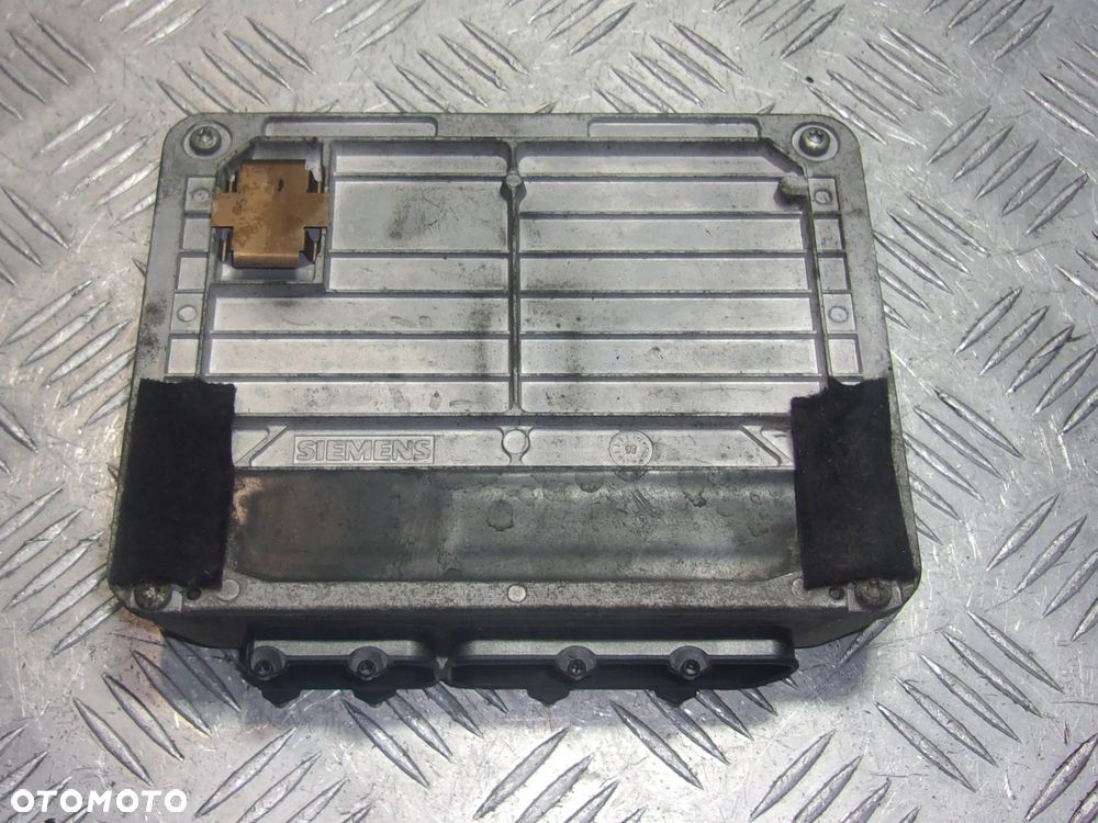 Audi A3 8L - sterownik silnika 1.6 - 1