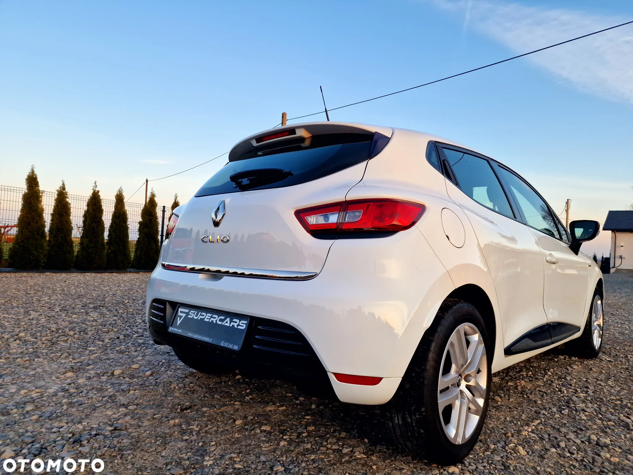 Renault Clio 1.2 16V Limited - 32