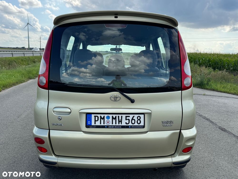 Toyota Yaris Verso 1.3 Sol - 14