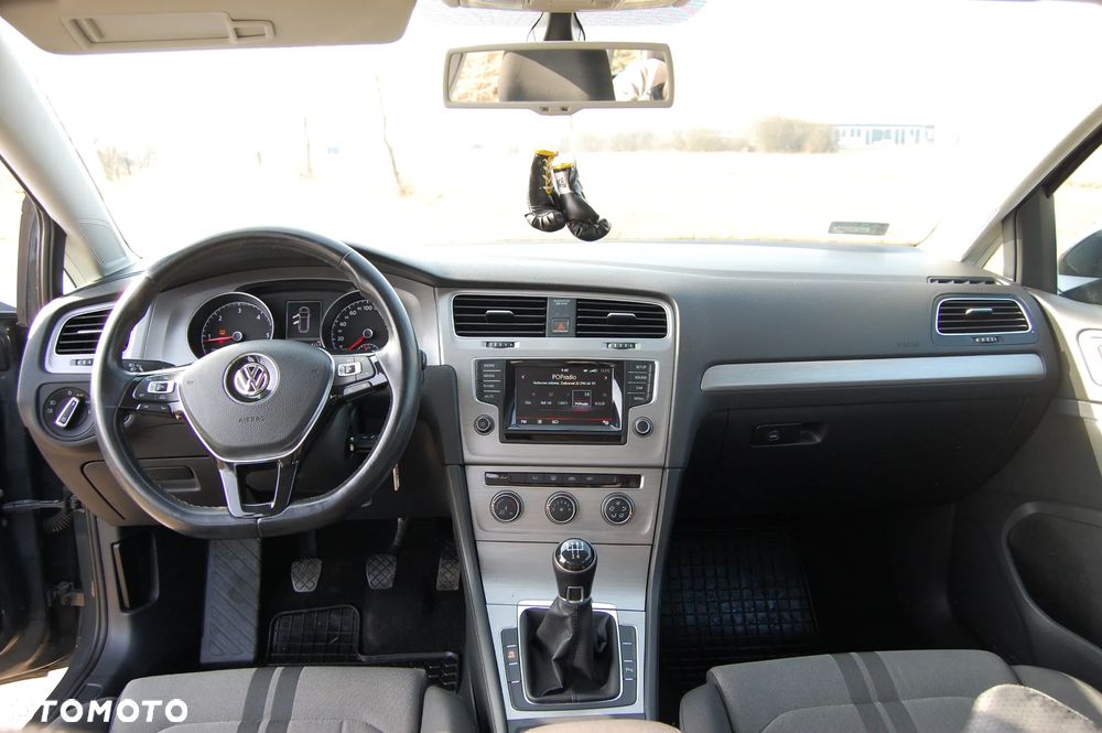 Volkswagen Golf 1.6 TDI BMT Comfortline - 8