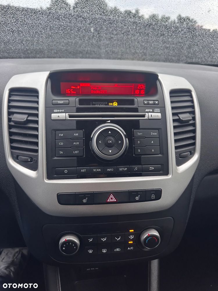 Kia Venga 1.4 S - 11