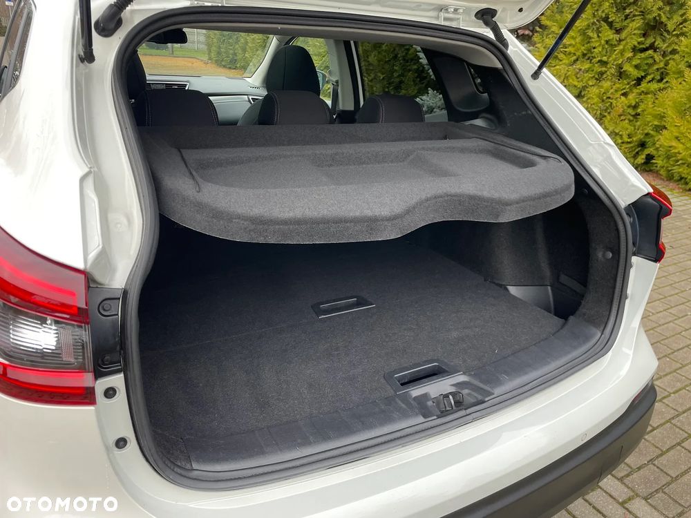 Nissan Qashqai 1.3 DIG-T Tekna+ - 30