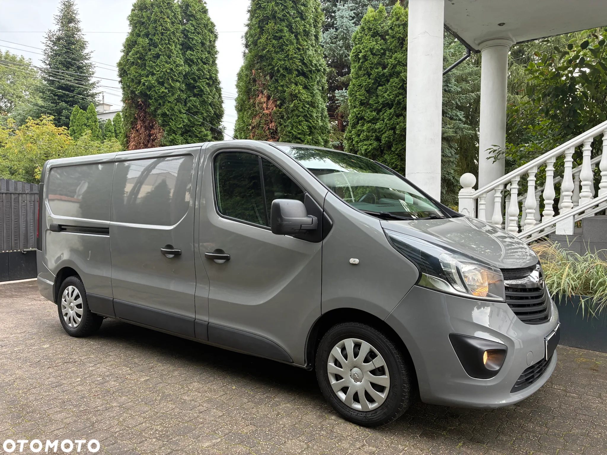 Opel Vivaro LONG Elegance 1.6 CDTI 120 KM Salon PL 2019 - 4