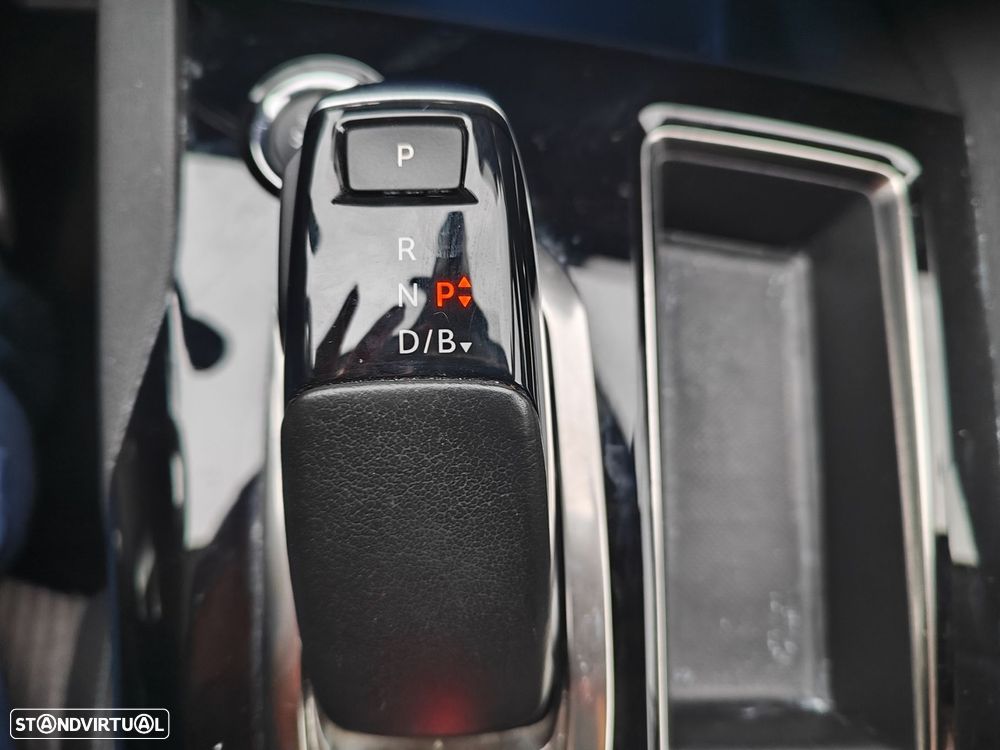 Peugeot 3008 1.6 Hybrid Allure Pack e-EAT8 - 17