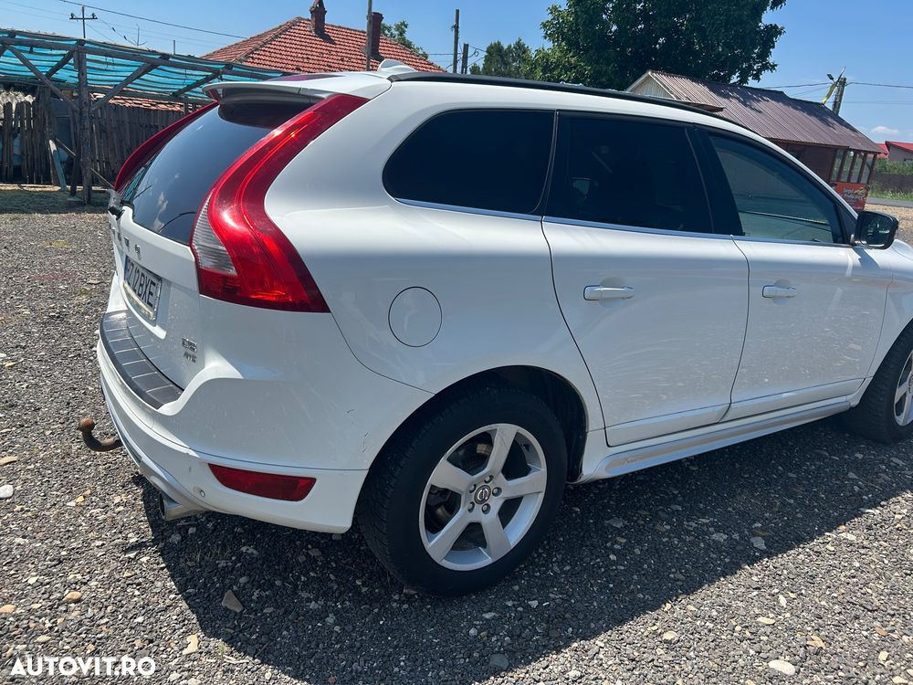 Volvo XC 60 D5 AWD A6 Basic - 8