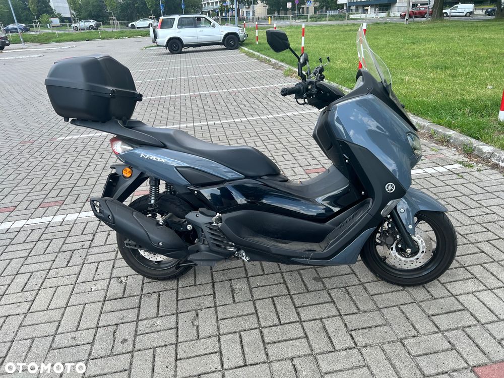 Yamaha NMAX - 4