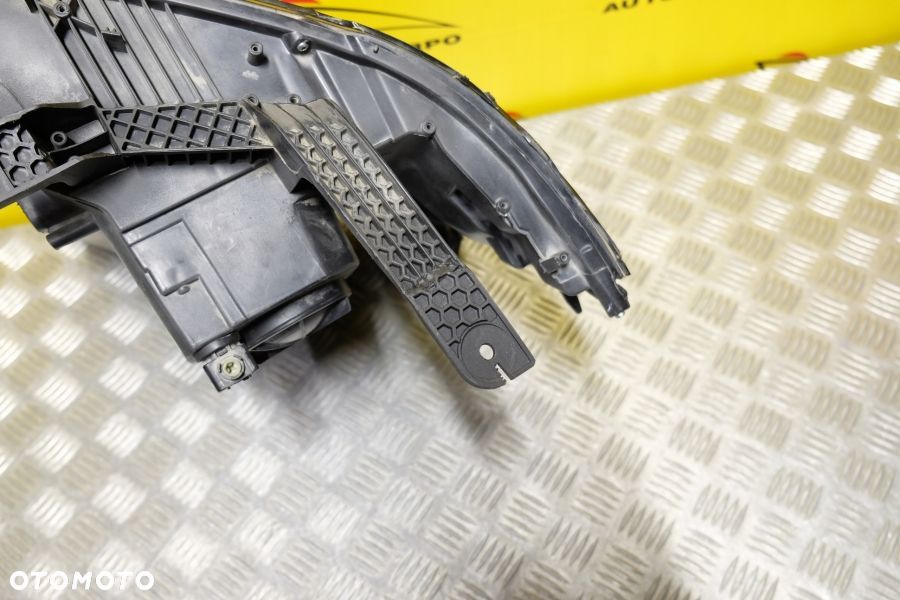 CHEVROLET TAHOE SUBURBAN 2015- REFLEKTOR LAMPA ZWYKŁA SOCZEWKOWA R USA - 7