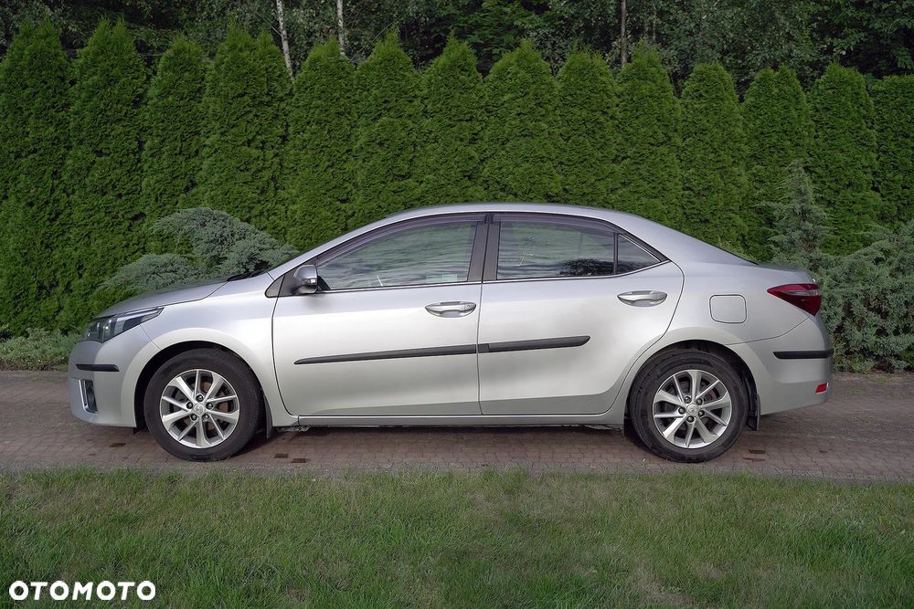 Toyota Corolla 1.6 Premium - 3