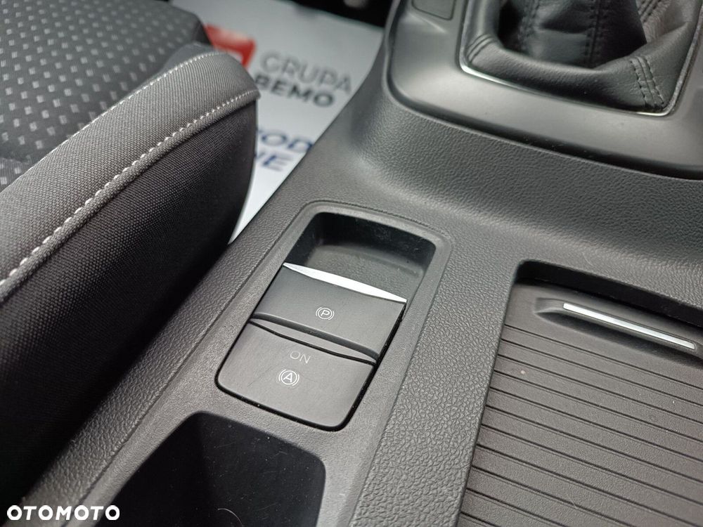 Ford Focus 1.0 EcoBoost Trend Edition - 29