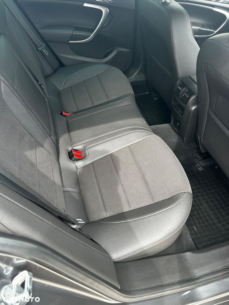 Opel Insignia 1.8 Sport - 8