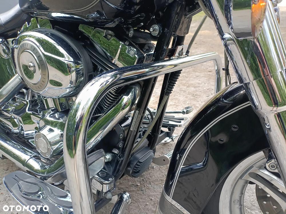 Harley-Davidson Softail Heritage Classic - 12