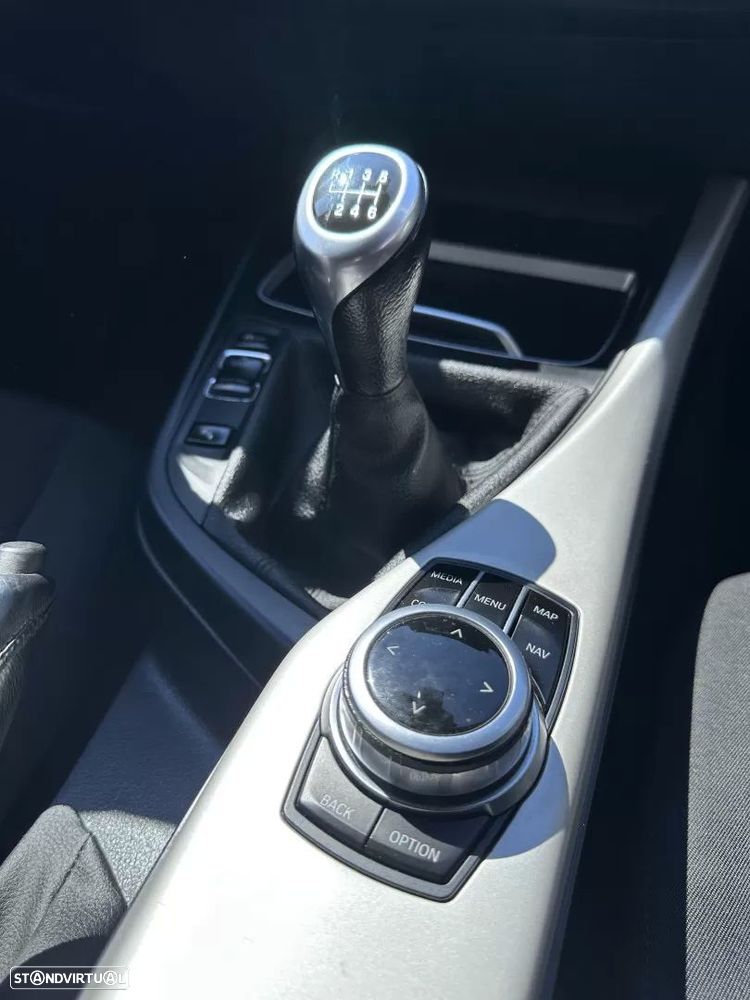 BMW 116 d Sport Line - 36