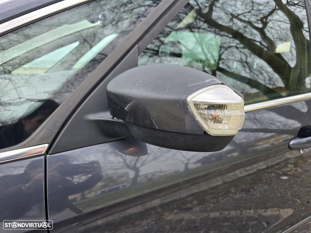 Ford S-Max 2.0 TDCi Titanium 7L - 31