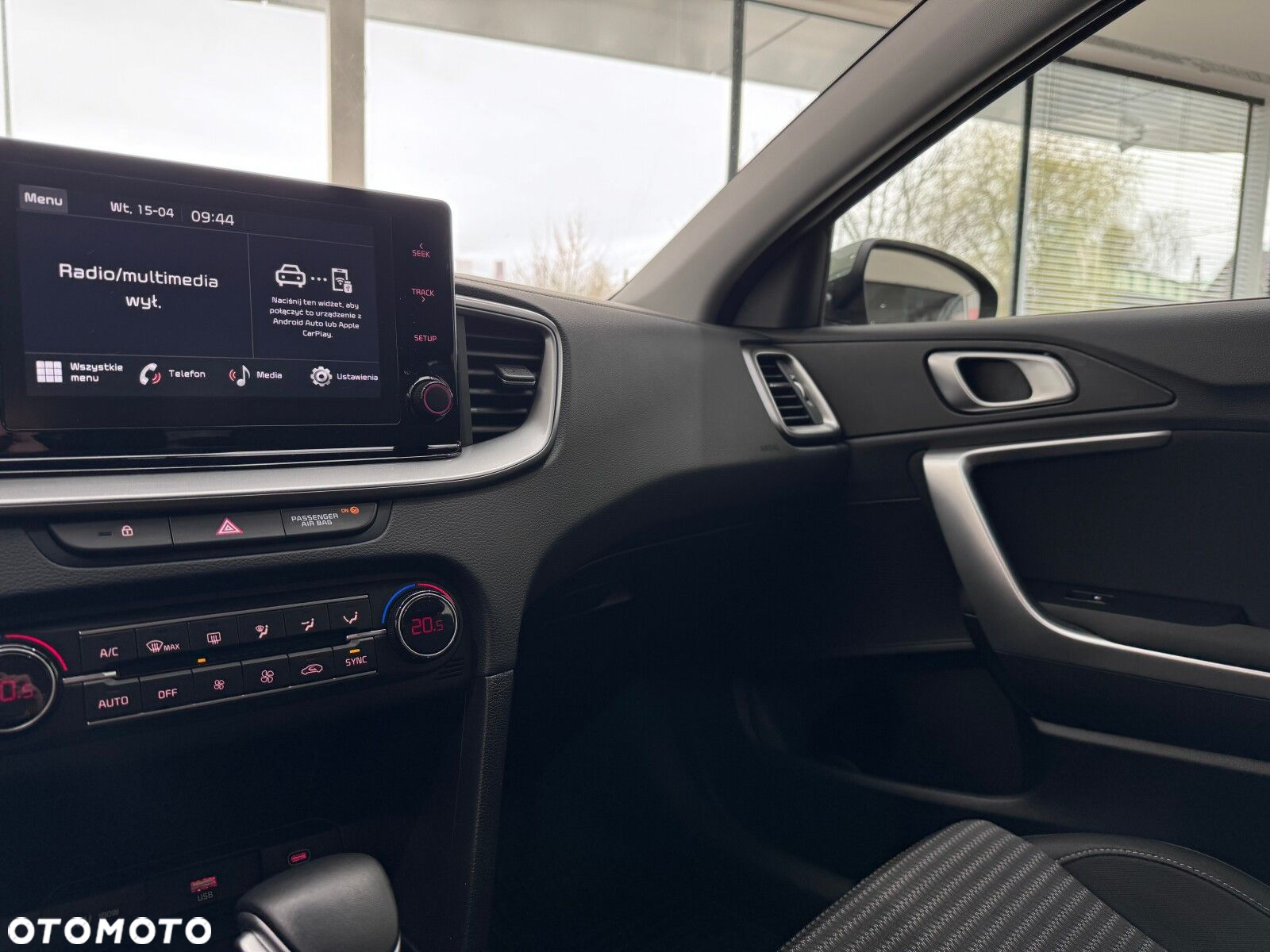 Kia Ceed 1.5 T-GDI M DCT - 33