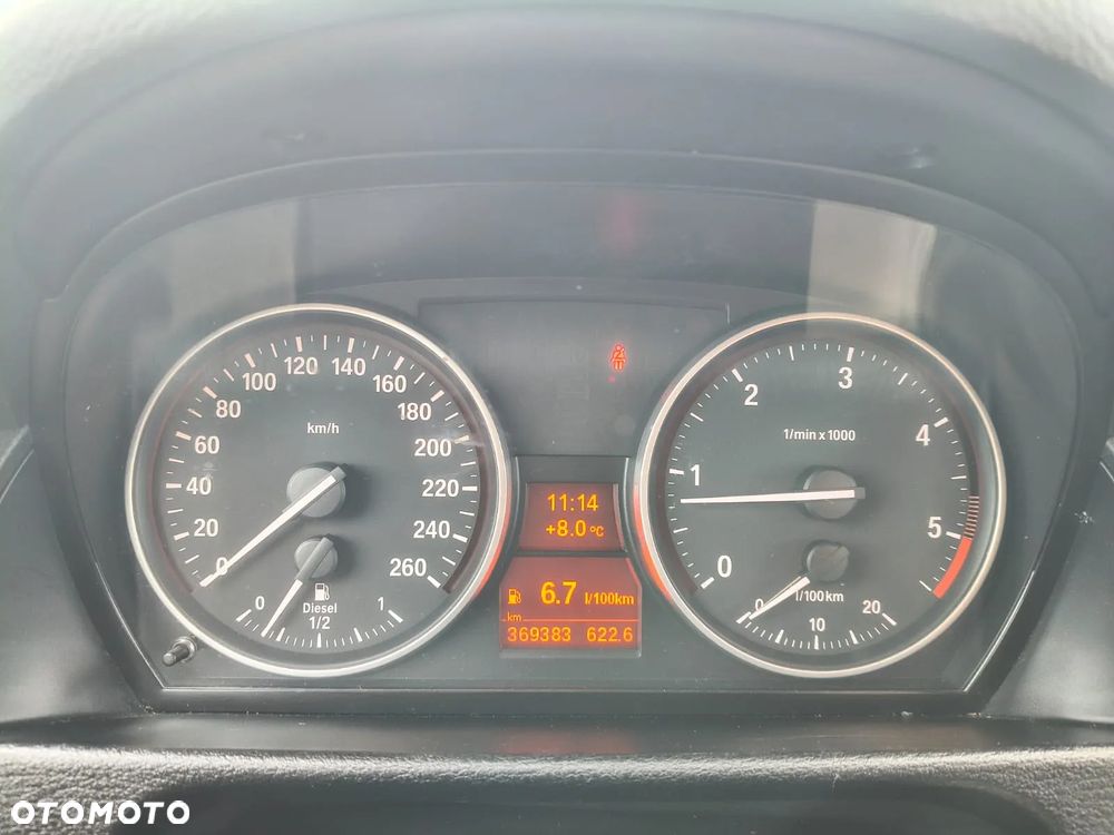 BMW X1 sDrive18d - 14