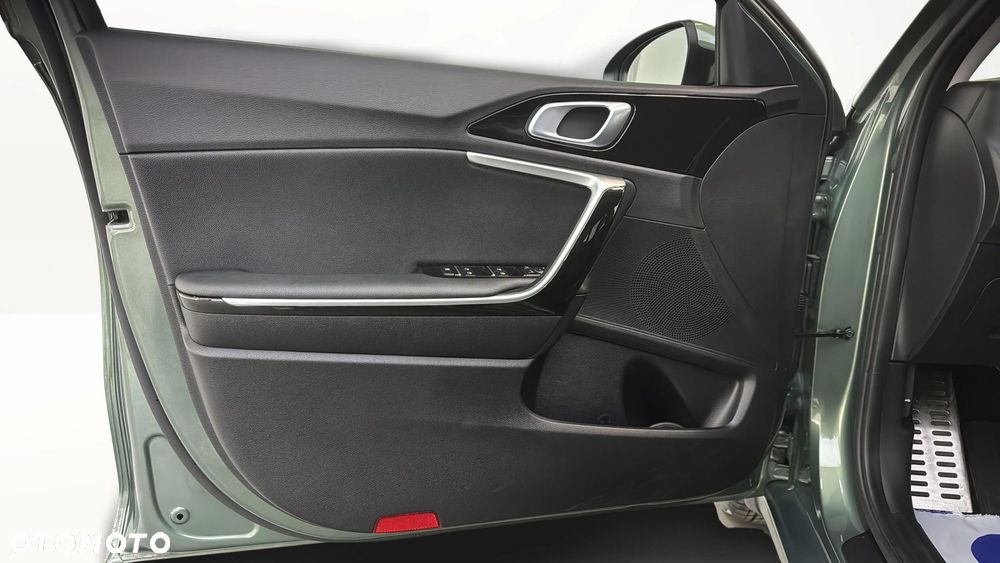 Kia Ceed 1.5 T-GDI Business Line - 11