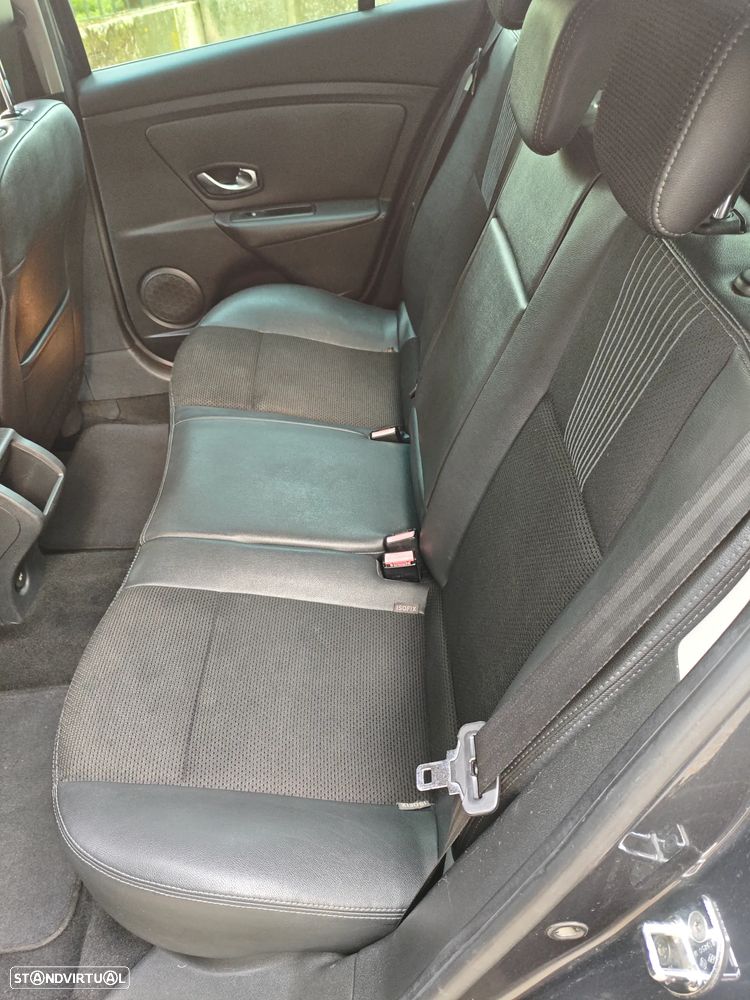 Renault Mégane 1.5 dCi Dynamique - 11