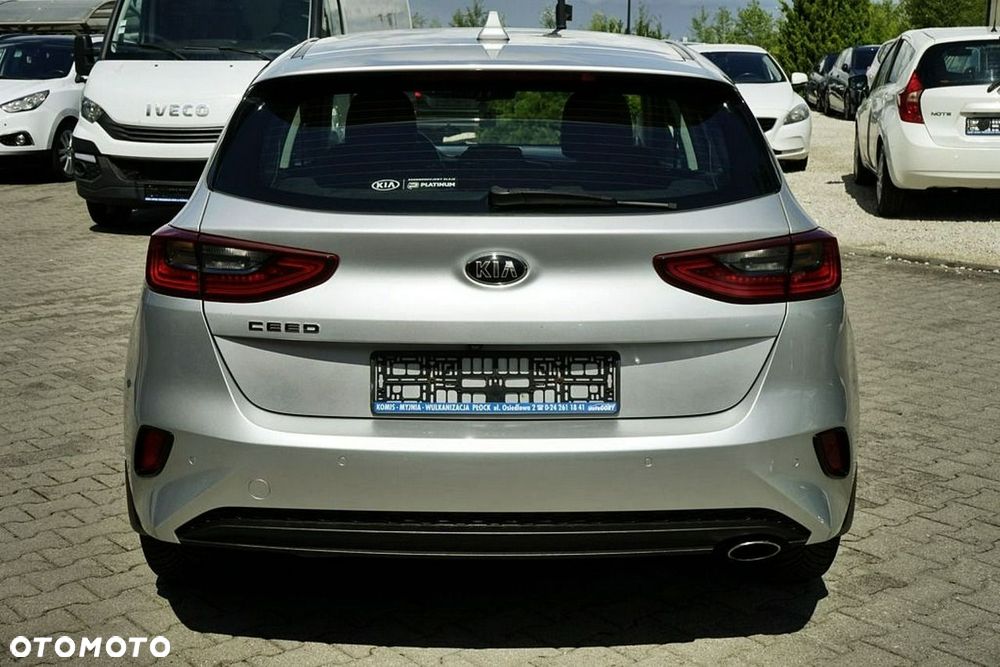 Kia Ceed - 5