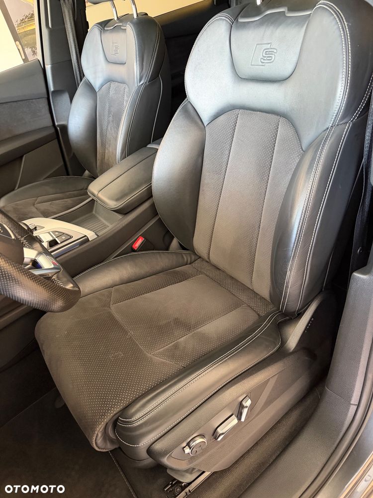 Audi Q7 - 10