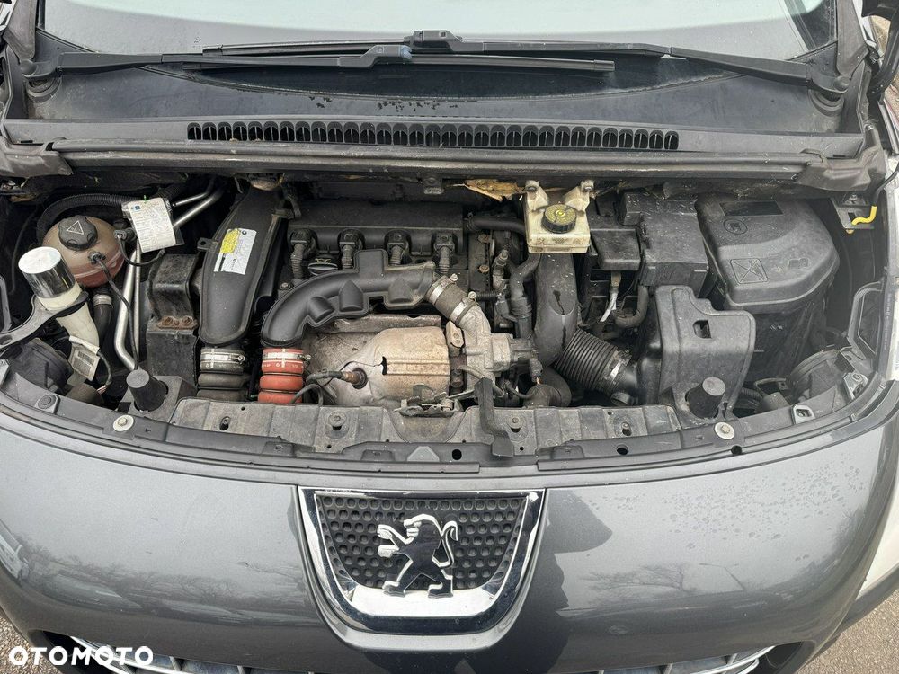 Peugeot 3008 1.6 Allure - 29