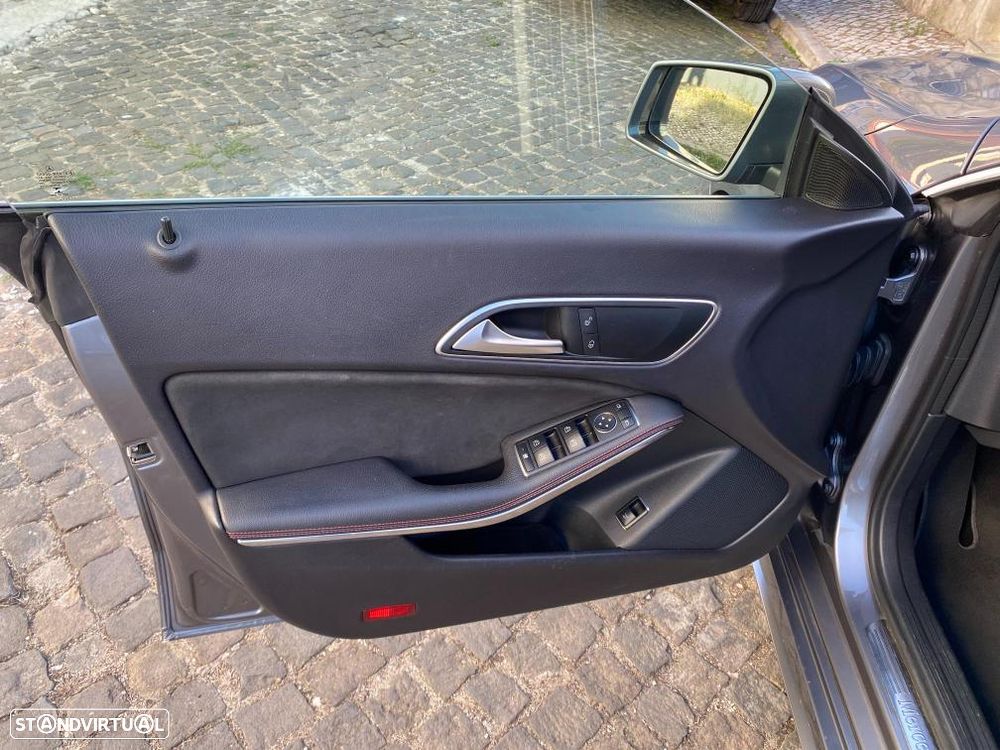 Mercedes-Benz CLA 220 (CDI) d 7G-DCT AMG Line - 11