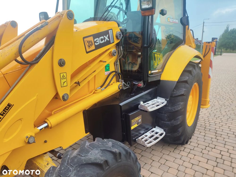 JCB 3CX / 2004 ROK / KOPARKO-ŁADOWARKA / BEZ VAT / UMOWA - 17