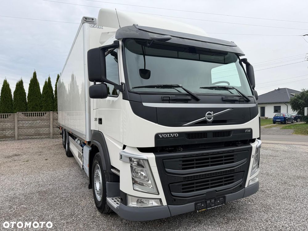 Volvo FM 370 / 6x2 / Chłodnia / Winda / - 14