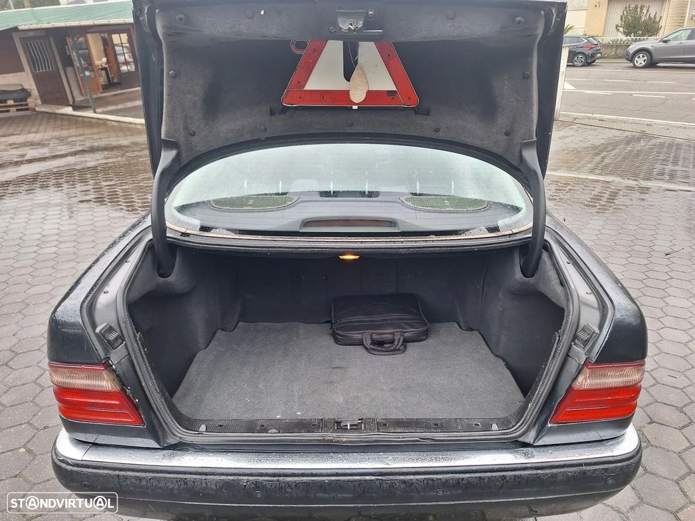 Mercedes-Benz E 220 CDI Classic - 8