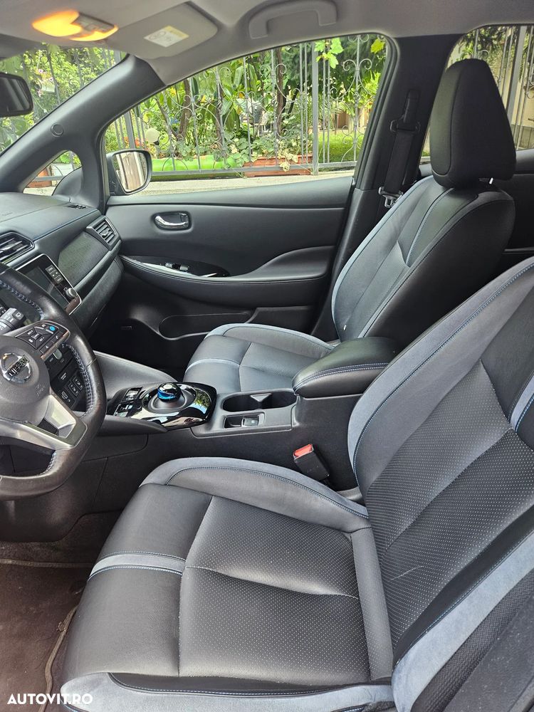 Nissan LEAF Tekna - 13