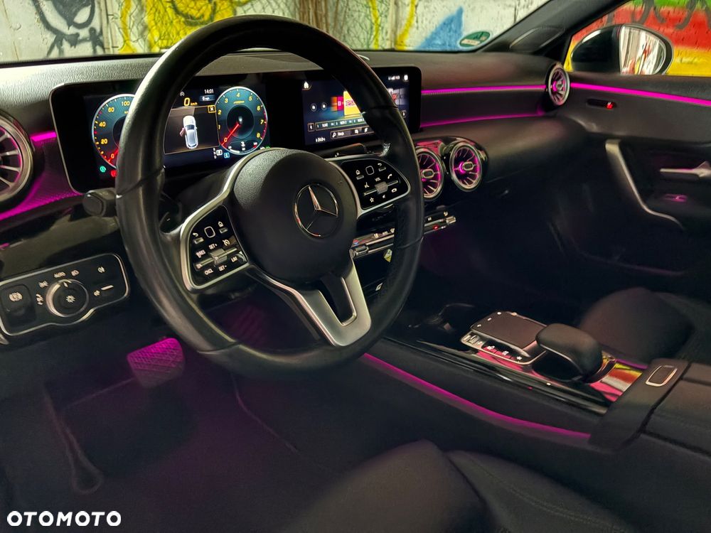 Mercedes-Benz Klasa A 200 7G-DCT - 17