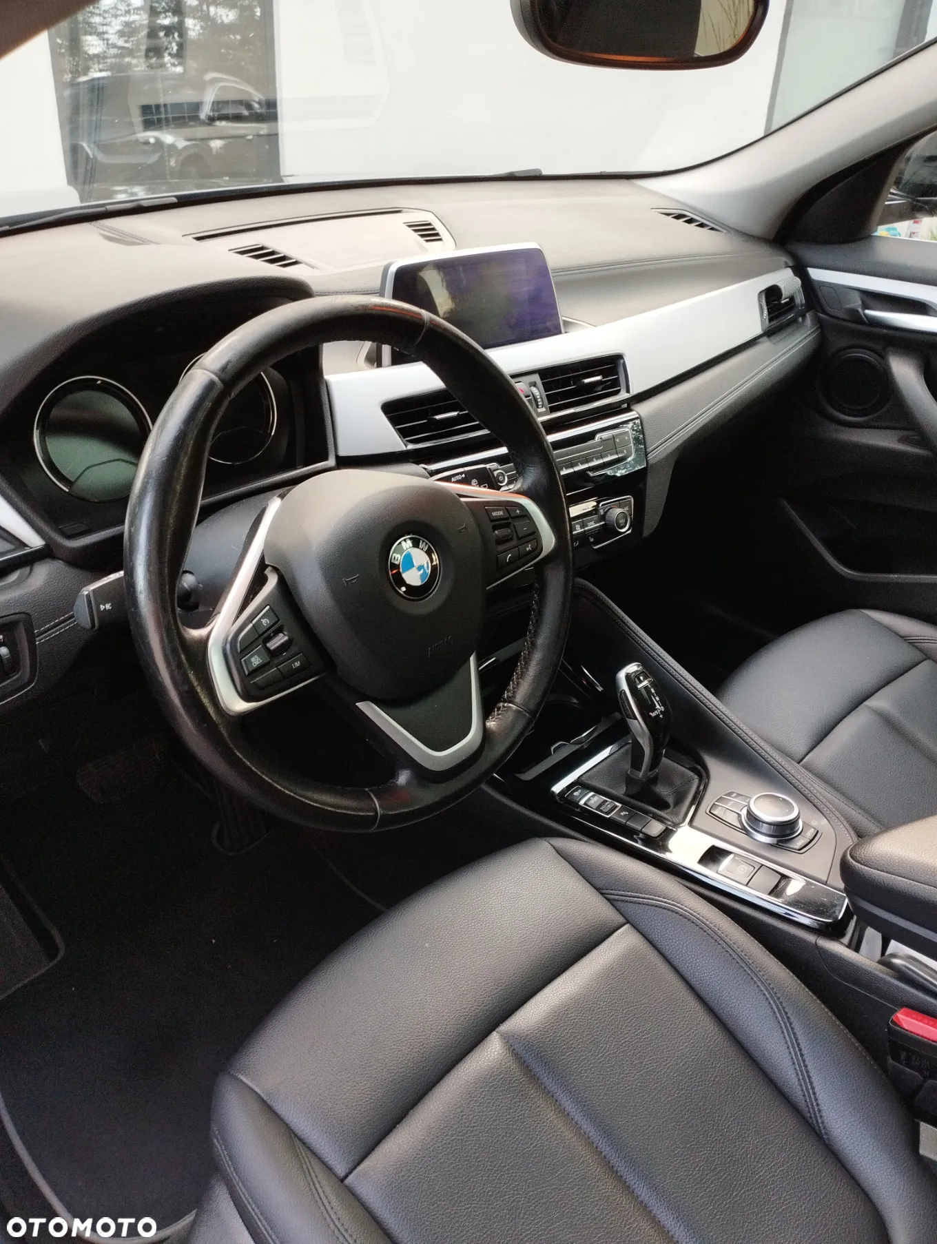 BMW X2 sDrive18d Business Edition - 14