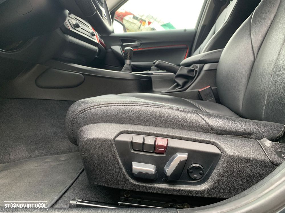 BMW 116 d Pack M - 11