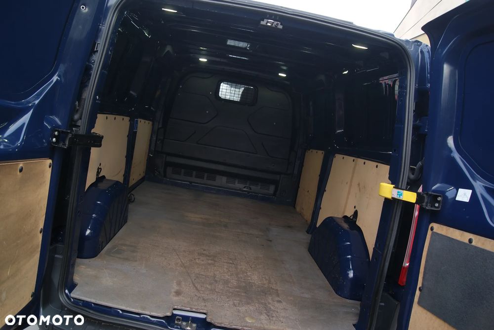 Ford Transit Custom - 16