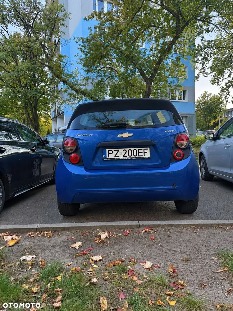 Chevrolet Aveo 2012 photo 4