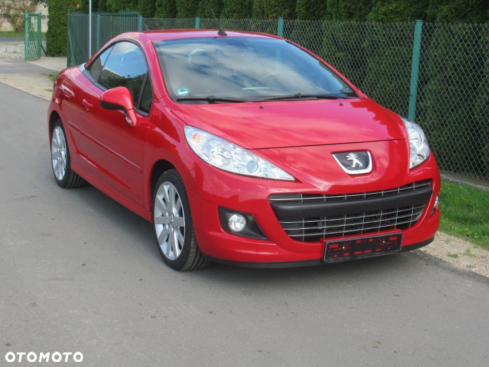 Peugeot 207 CC 1.6 Intense - 11