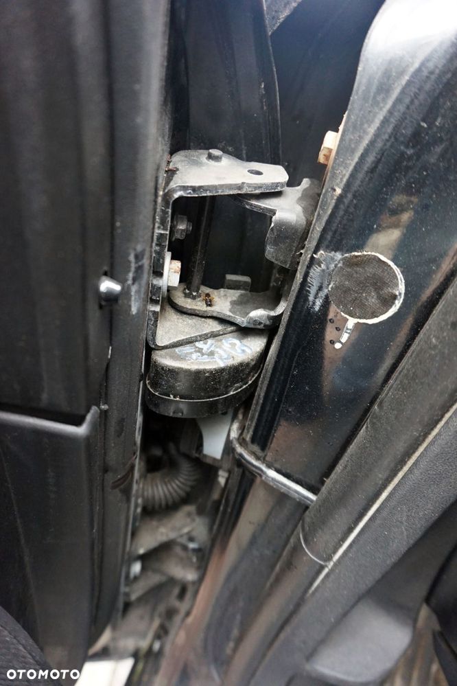 ZAWIAS DRZWI OGRANICZNIK LEWY PRZÓD C5 III X7 KOMBI 2.0 HDI  CITROEN 2008-2017 - 1