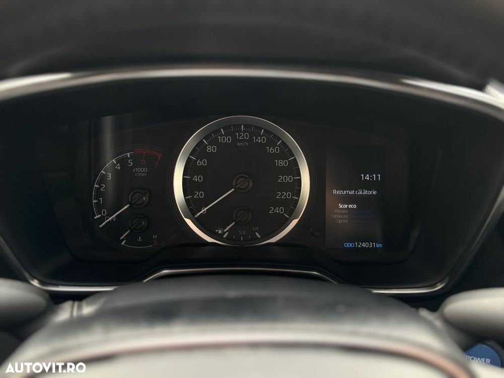 Toyota Corolla 1.8 HSD Business - 17