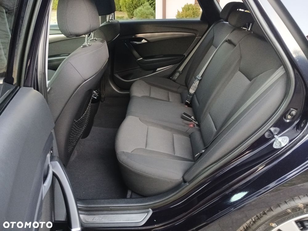 Hyundai i40 i40cw 1.7 CRDi Fifa World Cup Edition - 15