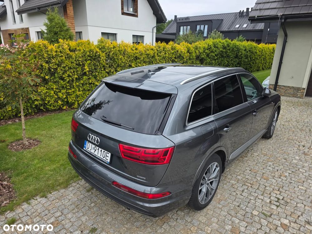 Audi Q7 - 3