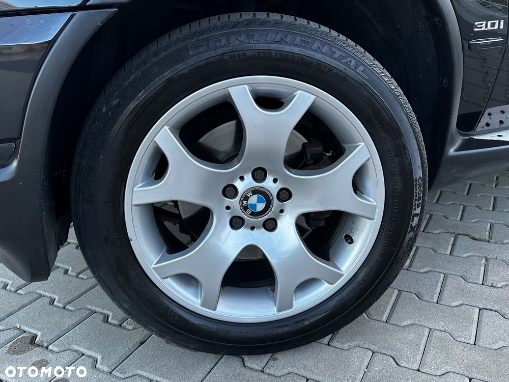 BMW X5 3.0 i - 9