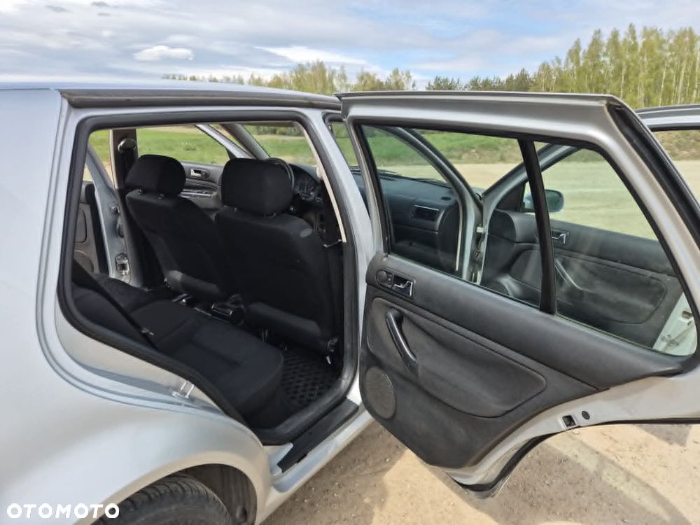 Volkswagen Golf 1.9 TDI - 24