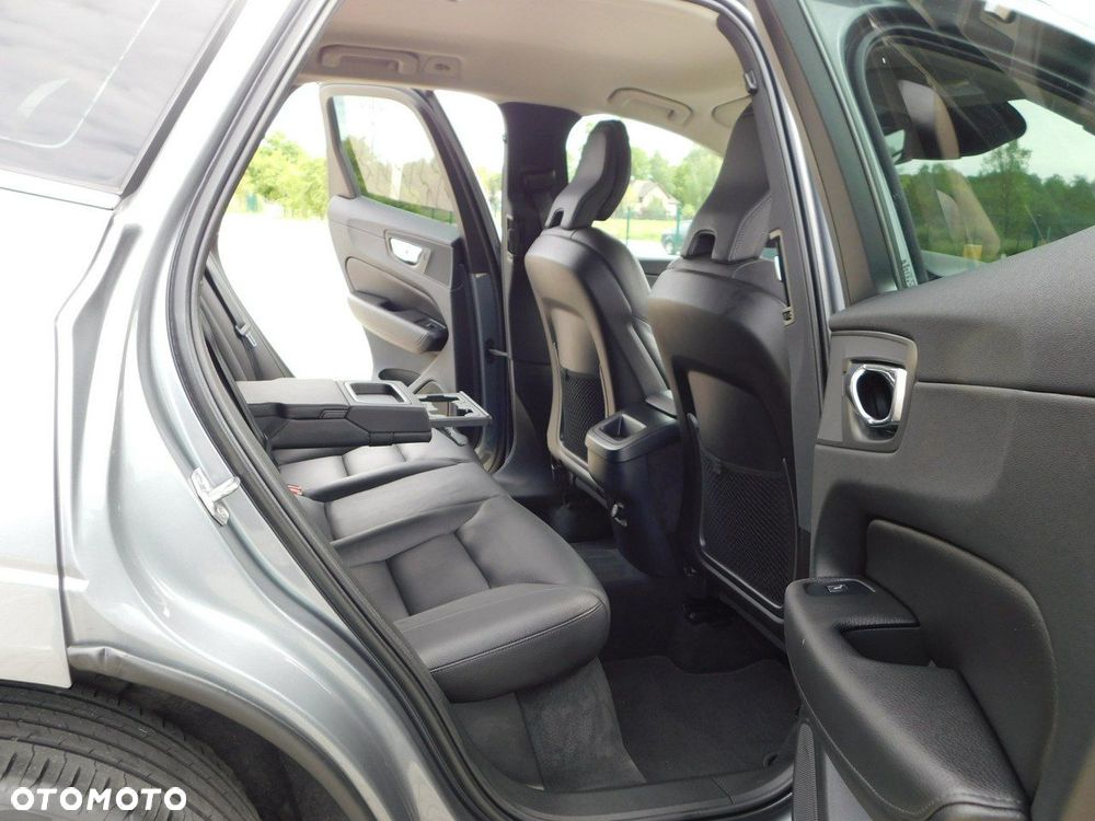Volvo XC 60 T5 Inscription - 11