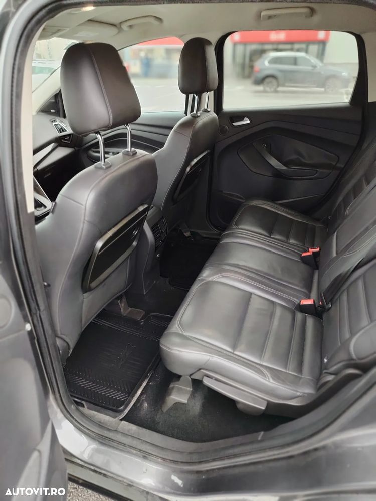 Ford Kuga 2.0 TDCi 4x4 Aut. Titanium - 12