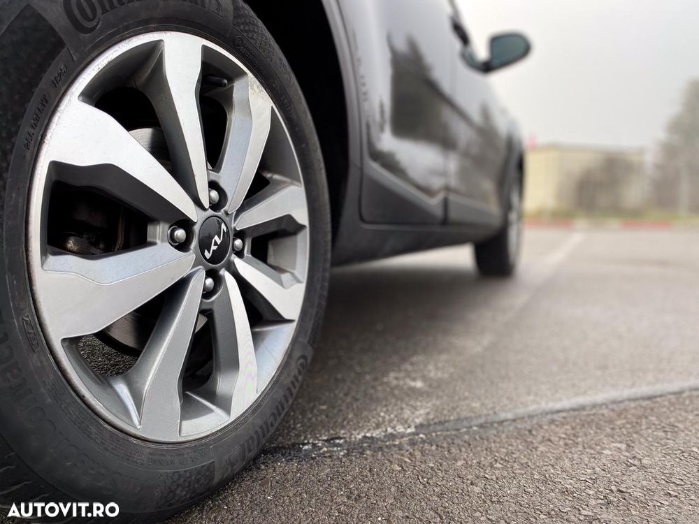 Kia Stonic 1.2 MPI 5MT Urban - 11