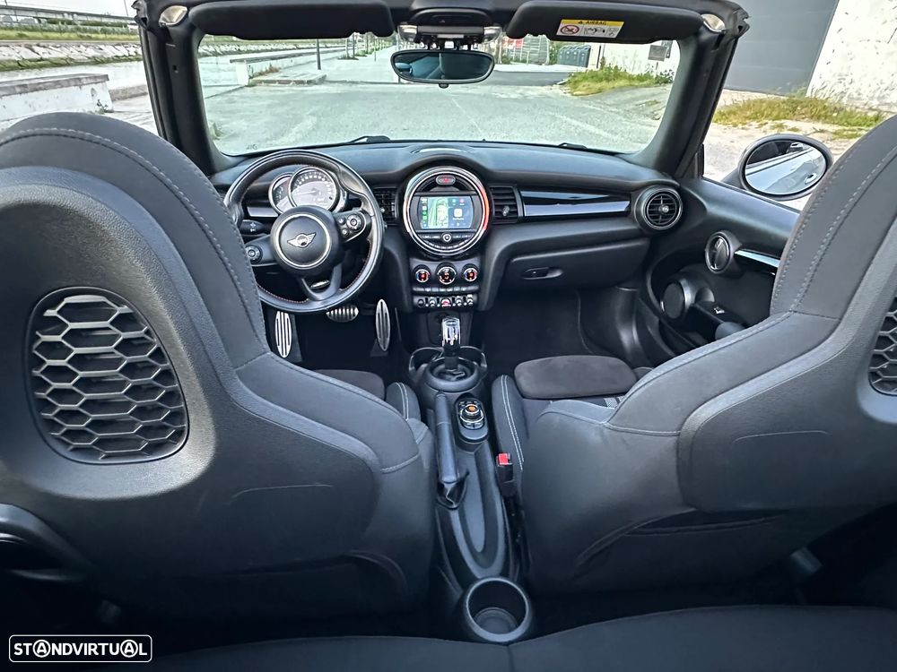 MINI Cabrio Cooper D Auto - 31