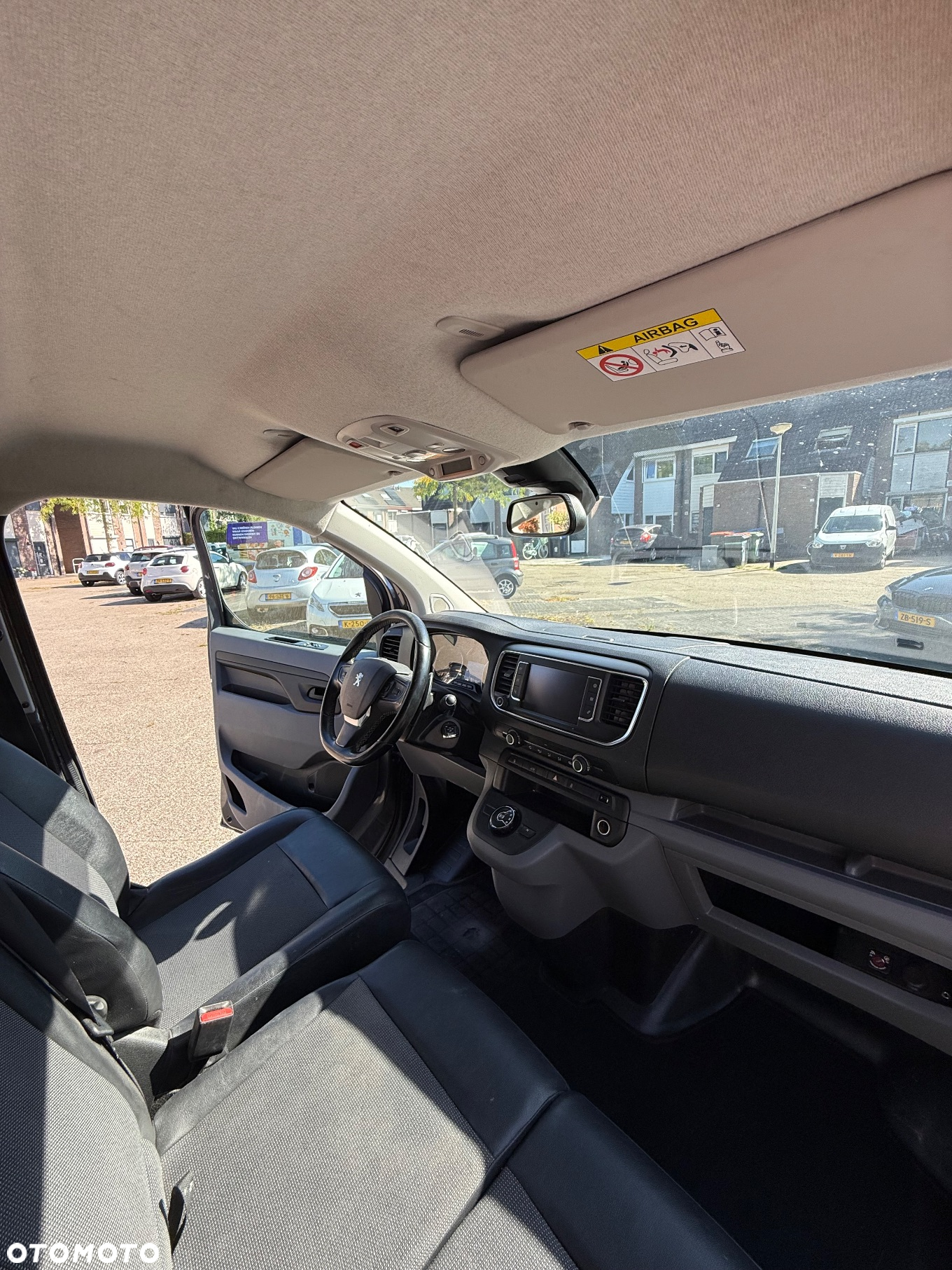Peugeot Expert 2.0 BlueHDi 180 L1 EAT8 - 10
