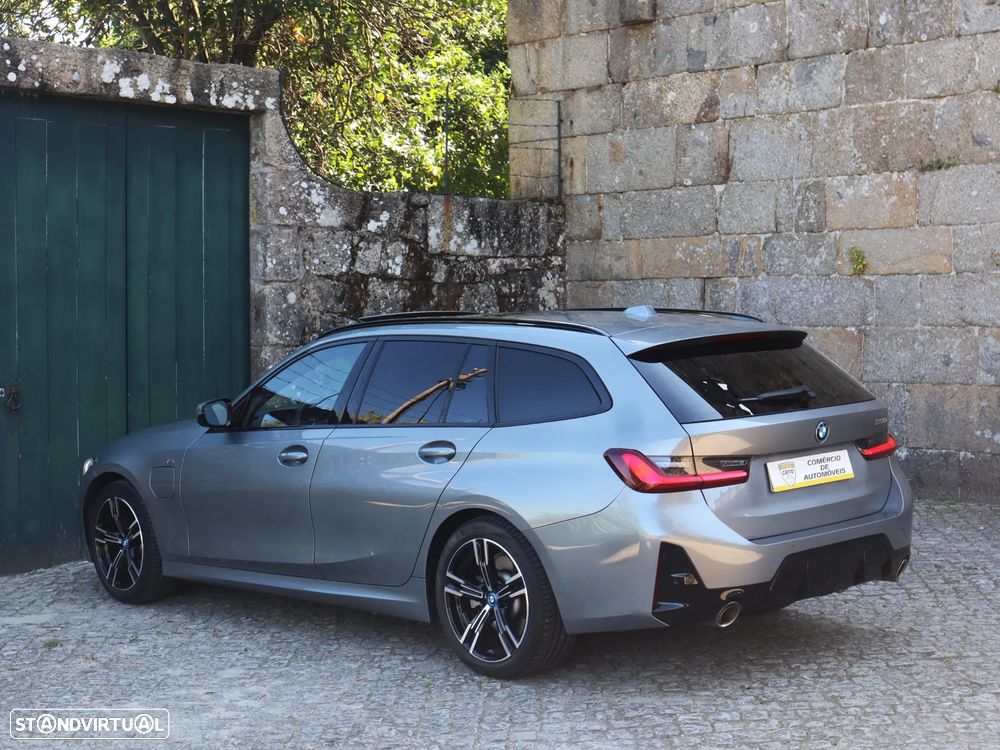 BMW 330 2024 photo 2